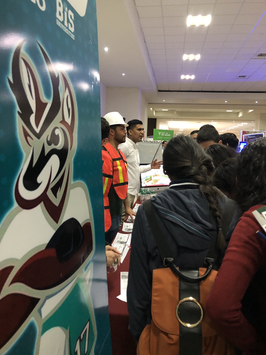 utldurango's tweet photo. Intensa actividad en el 1er día de actividades en la #EXPOFERIA2019 
#aWorldOfOpportunities #Durango @AispuroDurango @SEED_Dgo @comunicaciondgo #BeRender #BeStrong #UTLD #Bis @SEED_Dgo @FidelRubioM @MJLazoS @CoorUTyP https://t.co/jL9kocBdmW