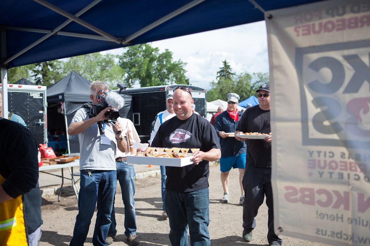 EmbersAndIceYEG's tweet photo. We are looking for judges certified by @KCBBQSOCIETY to help us crown the the Porkapalooze 2019 champion. Fill out our application form to express interest: https://t.co/jZwV5SFcki https://t.co/IDaMaQN1P6
