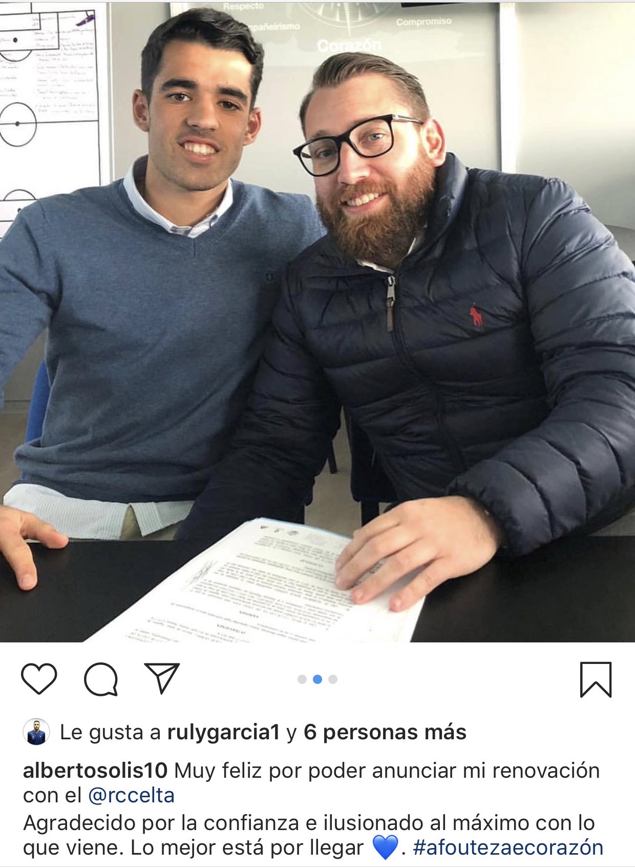 Alberto Solís tras renovar su contrato (Foto: Instagram).