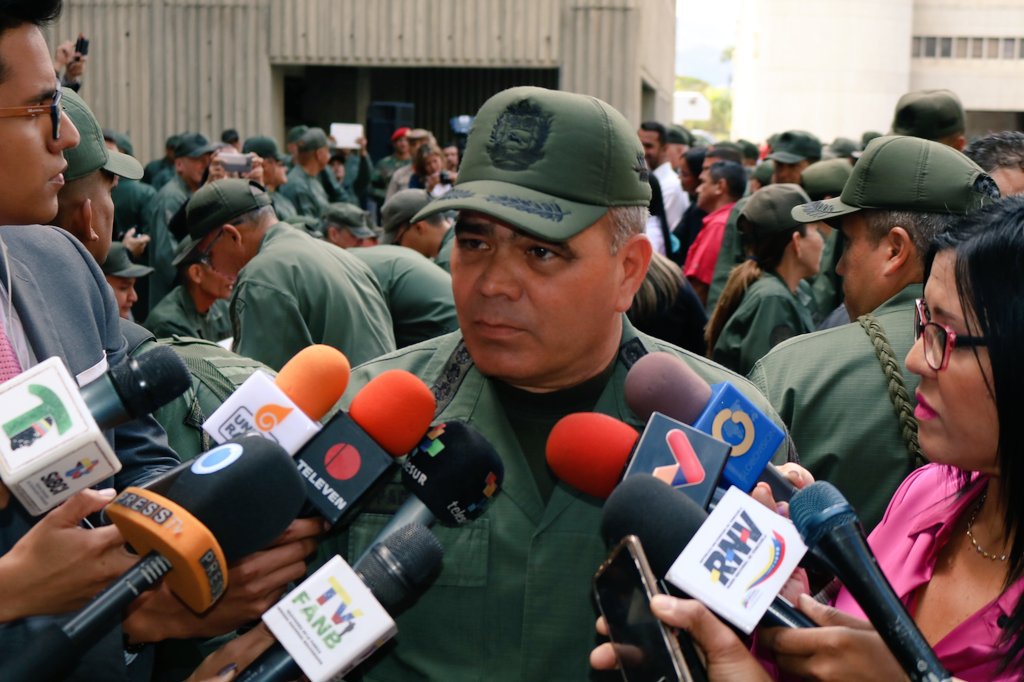 PrensaFANB's tweet image. 📹|| GJ @vladimirpadrino: &quot;No aceptamos tutelaje de imperio alguno que pretenda poner sus manos en Venezuela. Ésta es una tierra santa, sagrada, cuna de Libertadores&quot;. #LealeasiempreTraidoresNunca #VenezuelaElMejorPaís