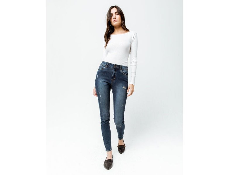 belowtags's tweet image. Shop Men’s and Women’s Jeans – Buy 1 Get 1 Half Off On Tillys Now! Select styles for men and women. Enjoy free shipping on orders over $49. #Tillys #BelowTags #Deals #DailyDeals #DealHunter #Coupons
belowtags.com/shop-mens-and-…