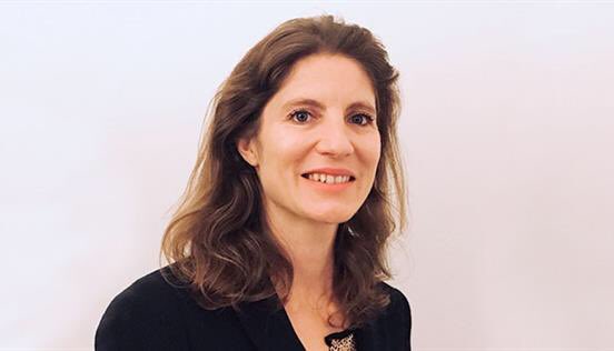 Aline Gouget, laureada del Premio "Mujere, investigación y empresa", fue recompensada por sus investigaciones en criptografía avanzada y por su aplicación industrial. 👩🏻‍💻📝⌨️💻🏆🥇<a href="/marleneschiappa/">🇫🇷 MarleneSchiappa</a> <a href="/unwomen/">Maria A Reed Stacey</a> #womeninscience #femmeenscience #mujeresenciencia