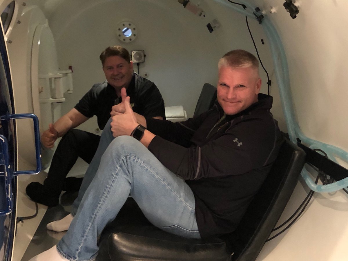 biaworld_wide's tweet photo. Alternatives to #opioids? Have you tried HBOT-Hyperbaric Oxygen Therapy?  It’s a proven treatment to support #TBI, #PTSD and MANY other medical alignments-a standard of care in many regions overseas. #BrothersInArmsWorldwide CEO AJ Ferrio-#Veteran and Ron Ringo-#PoliceChaplin https://t.co/WlIoieG1Em