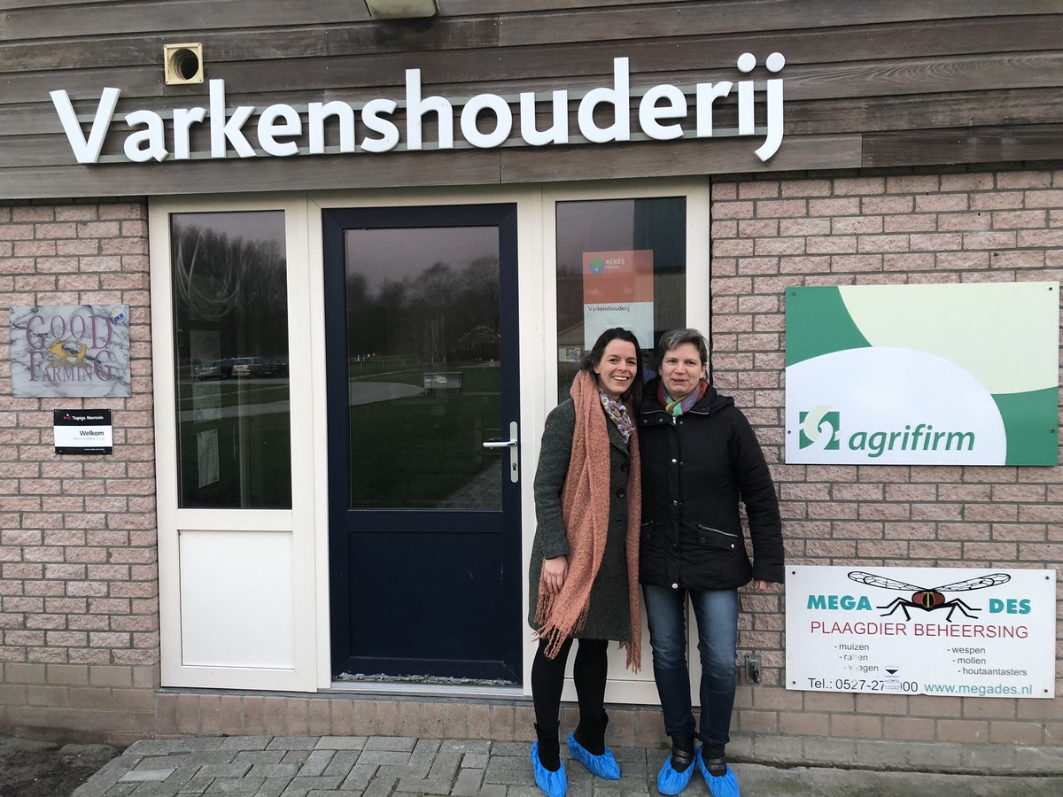 IngridJansen4's tweet photo. Vandaag met @RuthvanderHaar op bezoek bij @jeroennolles van @AereshboDronten om onze onderzoeksvragen ikv van Nuffield Scholarschip te bespreken en hoe we dit laten aansluiten bij de doelstellingen van onze sponsor #privon. Ook rondleiding gehad op praktijkbedrijf. @NuffieldInt https://t.co/0OrH1BO4uG