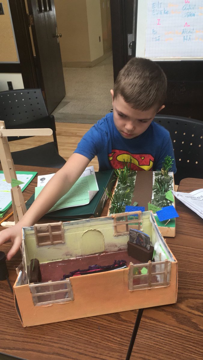 Mrs. Pfaff tweet media