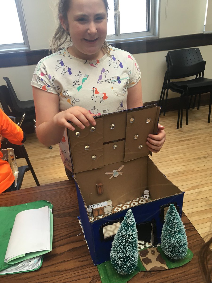 Mrs. Pfaff tweet media