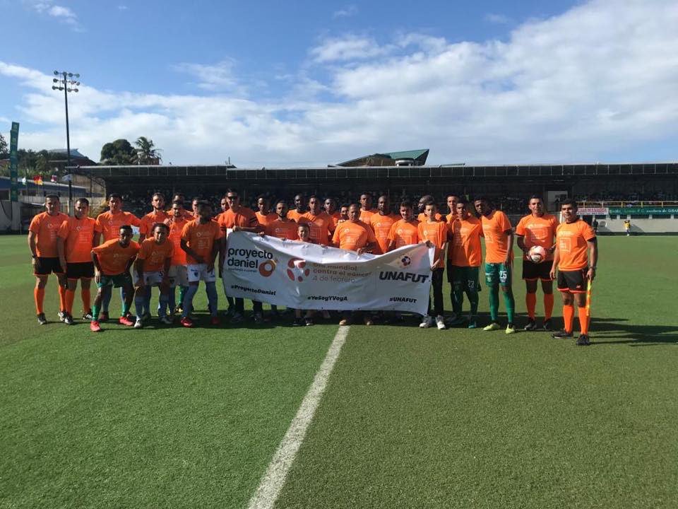 UnafutOficial's tweet photo. Los equipos de la Primera División de UNAFUT se unieron como agentes de cambio en la jornada 9 al Proyecto Daniel por un mundo libre de cáncer 🌎🧡👏🏼 #YoSoyYVoyA #ProyectoDaniel #Unafut https://t.co/Zc6NnO9Kc9