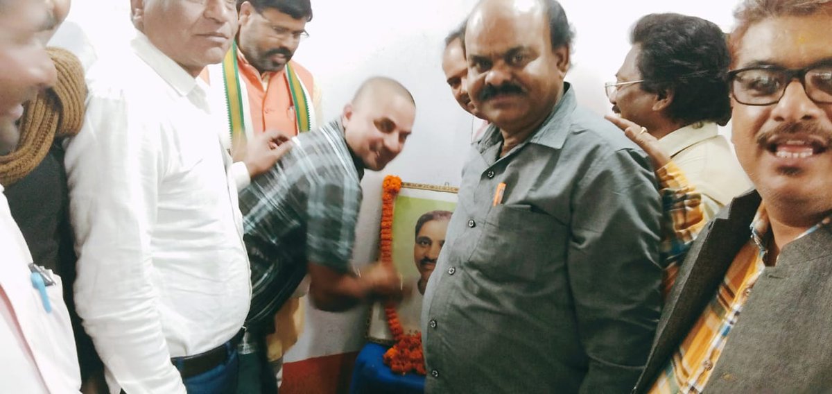 AmitsinghRSS's tweet image. Samarpan diwas @BABLUPA86036809 @DilipGhoshBJP @SuPriyoBabul @BjpBabulSupriyo @BJPBengal