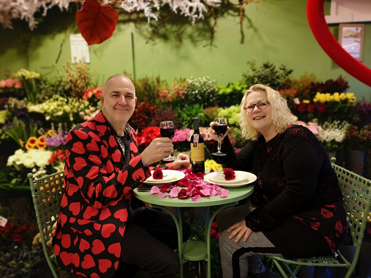 Verras je #Valentijn met een mooi boeket van <a href="/peter_manders/">PMB</a> bloemist in #Lemmer en maak kans op een romantisch diner op een unieke lokatie. 
petermanders.nl 
#fleurop #Vissersburen #bloemen 
#lief #vriendschap #love <a href="/fleurop_nl/">Fleurop Interflora Nederland</a>
<a href="/Lemmer0514/">Lemmer0514</a> <a href="/HartvanLemmer/">Hart van Lemmer</a>