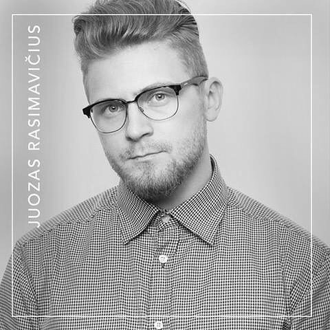 OUTLithuania's tweet image. Trečiasis OUT ID: Design kalbėtojas - @rasimo_visuals 
Juozas - interjero dizaineris visame pasaulyje gerai žinomoje kaip išskirtinio dizaino ir aukščiausios kokybės gaminius gaminančioje įmonėje Fritz Hansen Kopenhagoje. 
Daugiau apie Juozo iššūkius jau… bit.ly/2SquhvZ
