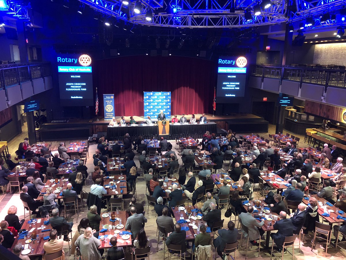 Bringing the world to Nashville.  @plough_shares President @Cirincione @NashvilleRotary speaking in the threat of global proliferation of nuclear weapons. A sobering but necessary conversation. @IranProject2016 @wildhorseTN