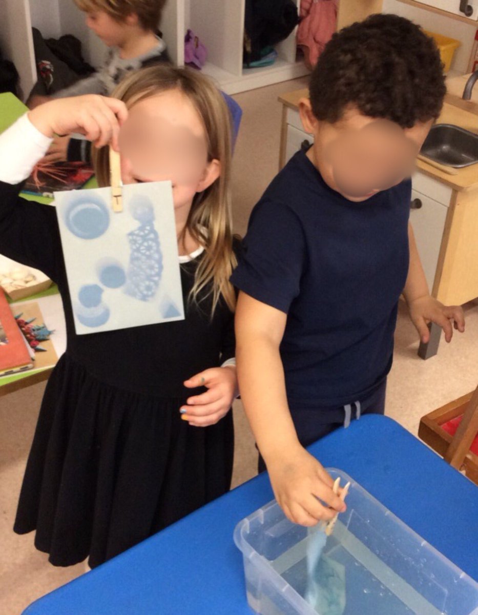 CaseyCrescenti's tweet photo. Loose parts, photosensitive cyanotype paper &amp; the bright Barcelona sunshine make for awesome sun art! Ss were so excited to develop these prints that extended their thinking on how solid objects block light. @ASBlearns #ECE #PreK https://t.co/vPuO7do6nL