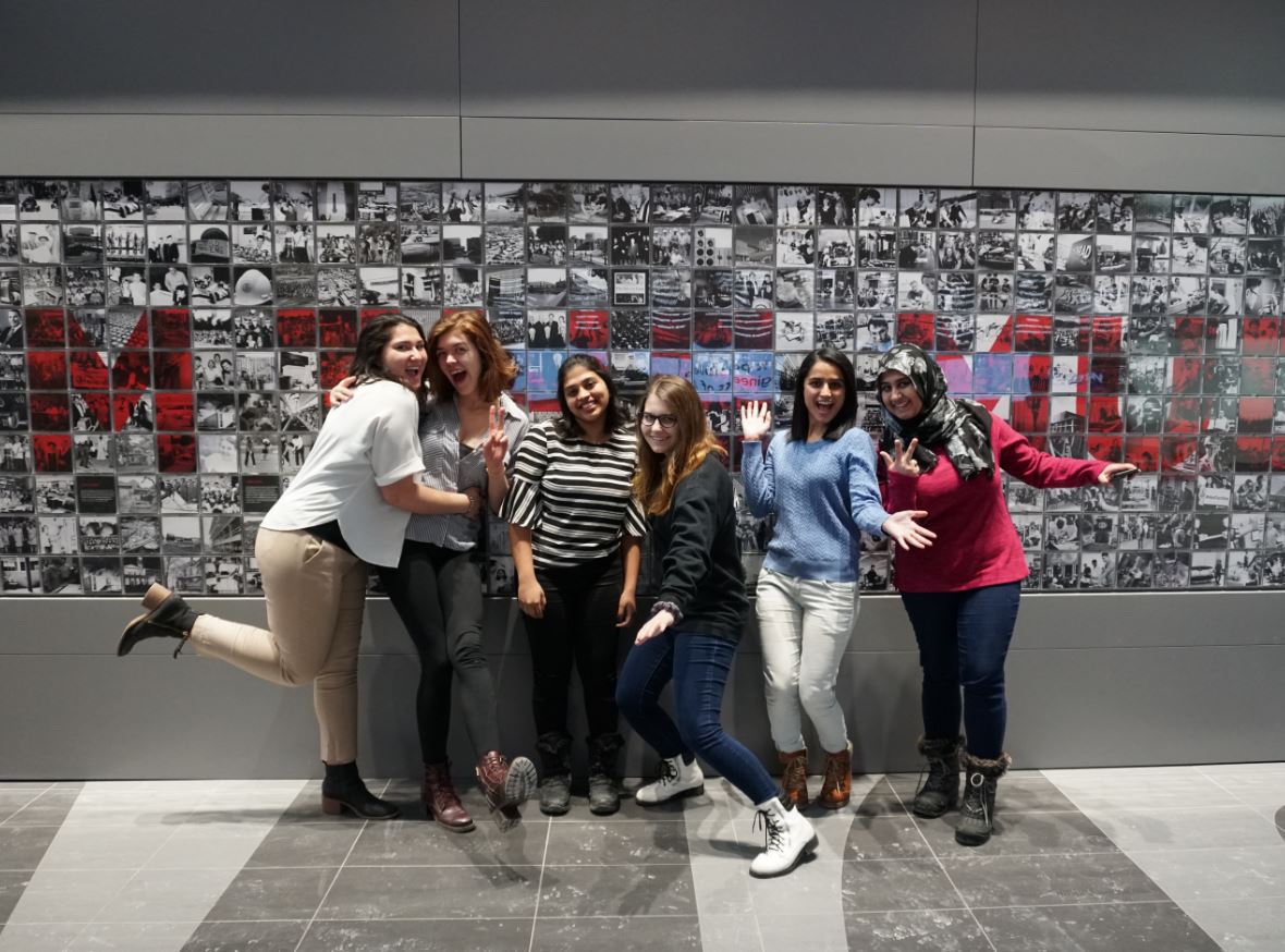 uwaterlooWiE's tweet photo. Shout out to all the amazing #WomeninScience on this #InternationalDayofWomenandGirlsinScience. These lovely ladies are all #futureengineers who are working hard to make a difference. Let’s show the world that #thisiswhatascientistlookslike by posting a #scienceselfie. #500WS https://t.co/r8HjFg02TZ