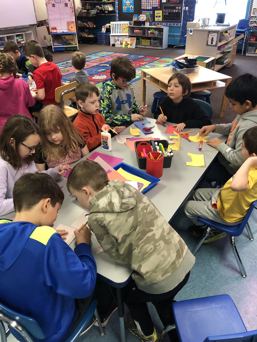 LisaMikeO's tweet photo. We love book buddy day! #cfelem https://t.co/dbts11YFVd