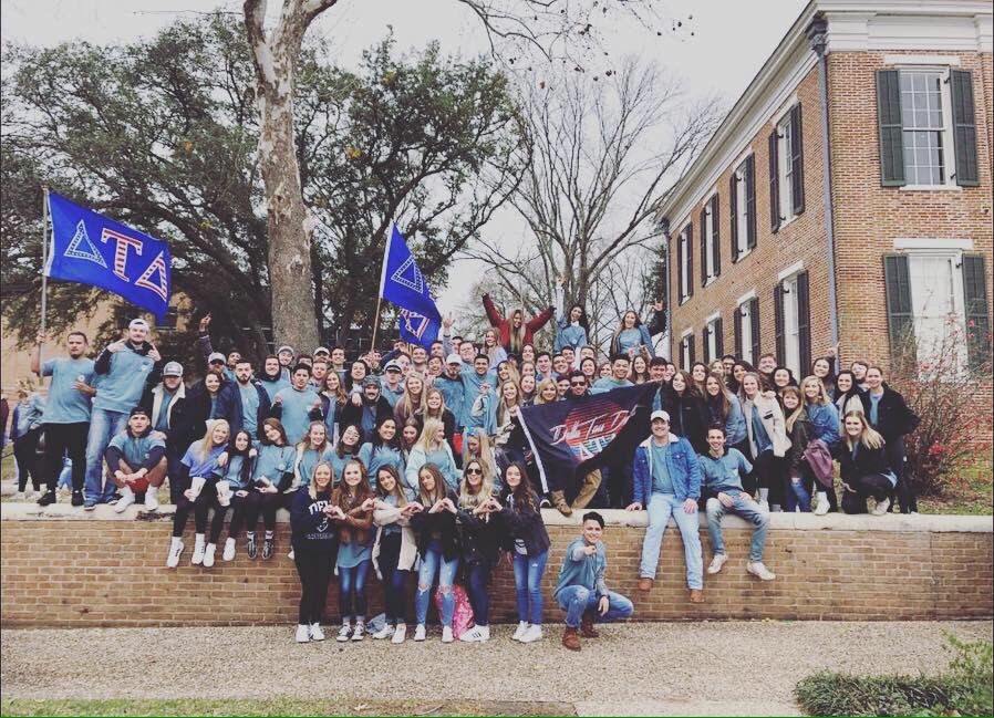 SHSU_DELTS's tweet image. This past Saturday, the EZ Delts kicked off Spring 2019 recruiting eight new members into our Delta Tau Pledge Class! It’s a GREAT day to be a DELT! #CommittedTo Excellence #BidDay #RushDelt #GoGreek