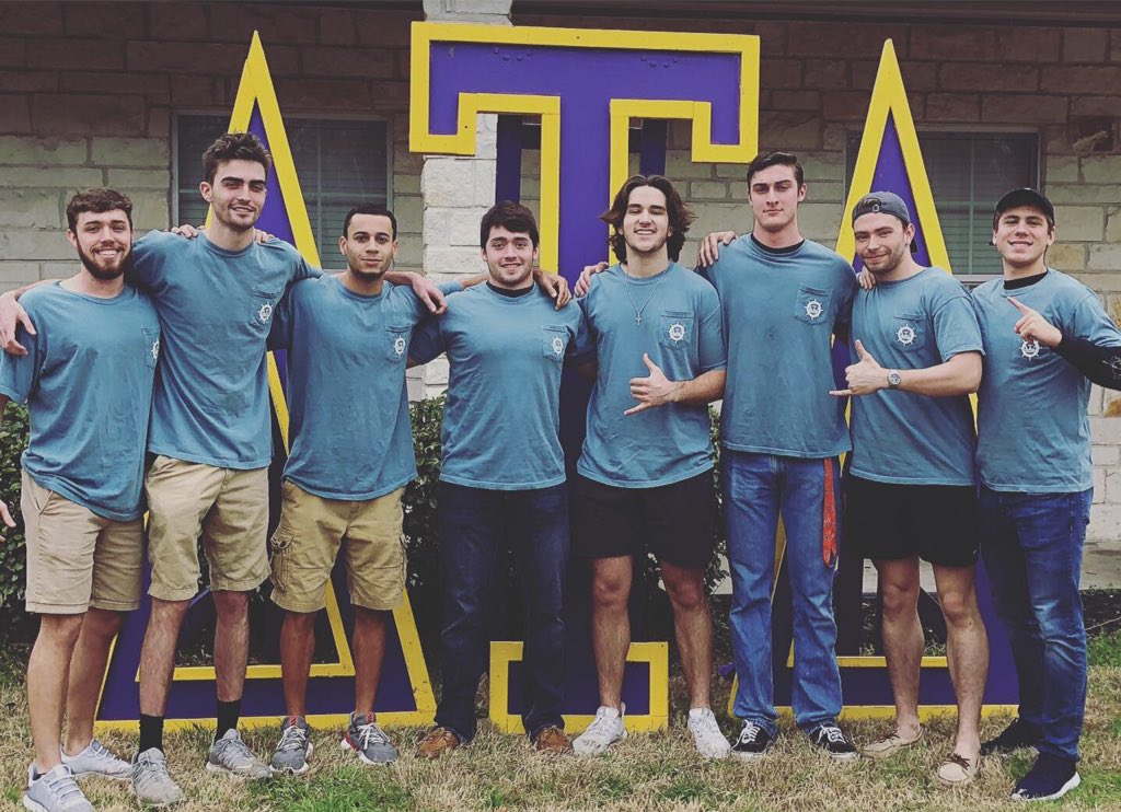 SHSU_DELTS's tweet image. This past Saturday, the EZ Delts kicked off Spring 2019 recruiting eight new members into our Delta Tau Pledge Class! It’s a GREAT day to be a DELT! #CommittedTo Excellence #BidDay #RushDelt #GoGreek