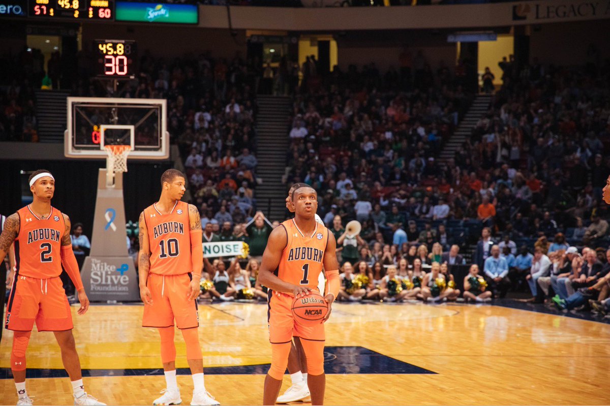 MikeSliveInvite's tweet photo. During the 2018 #MikeSliveInvitational, @Therealvinoo led @AuburnMBB to a 75-71 win, while posting a career high of 31 points. ๐ฅ https://t.co/9F09IFMxHK
