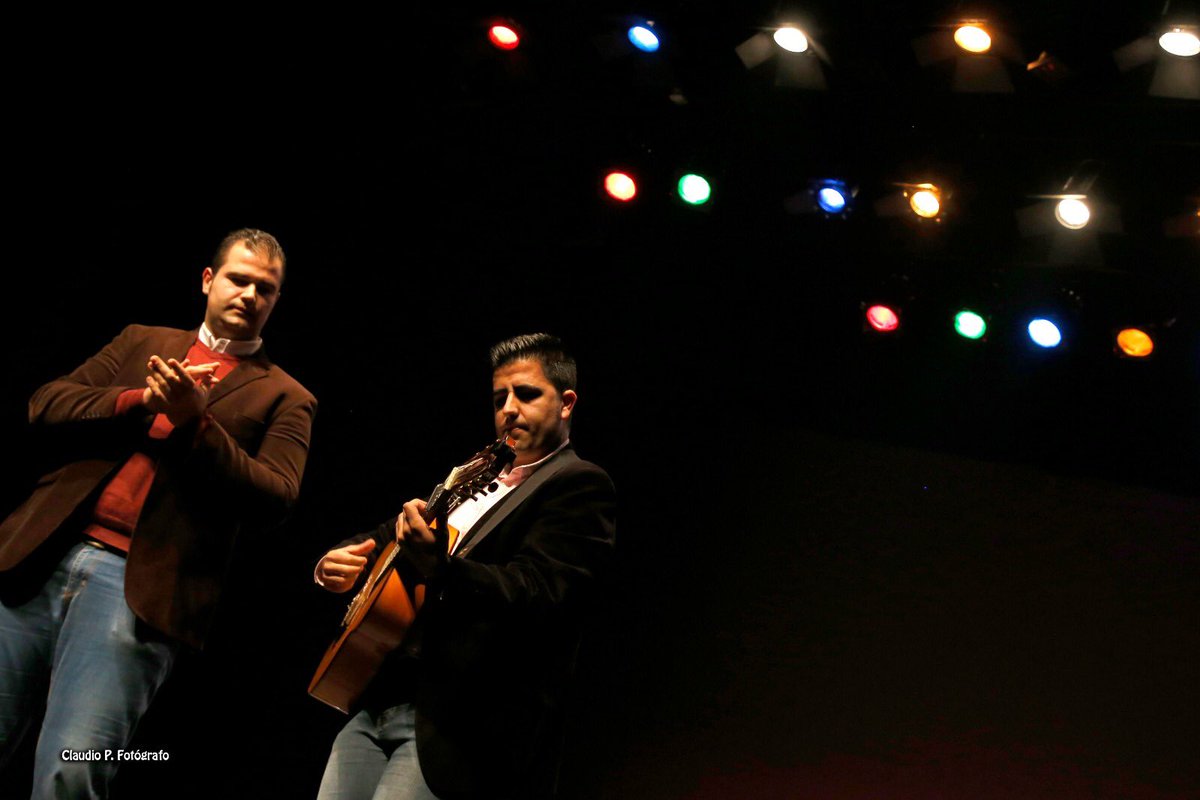 Nos siguen llegando fotos de la Gala de la Asociación contra el cáncer "La Vida" La Palma del Condado.

Gracias a Claudio P. Fotógrafo por estas instantáneas. ¡Geniales!