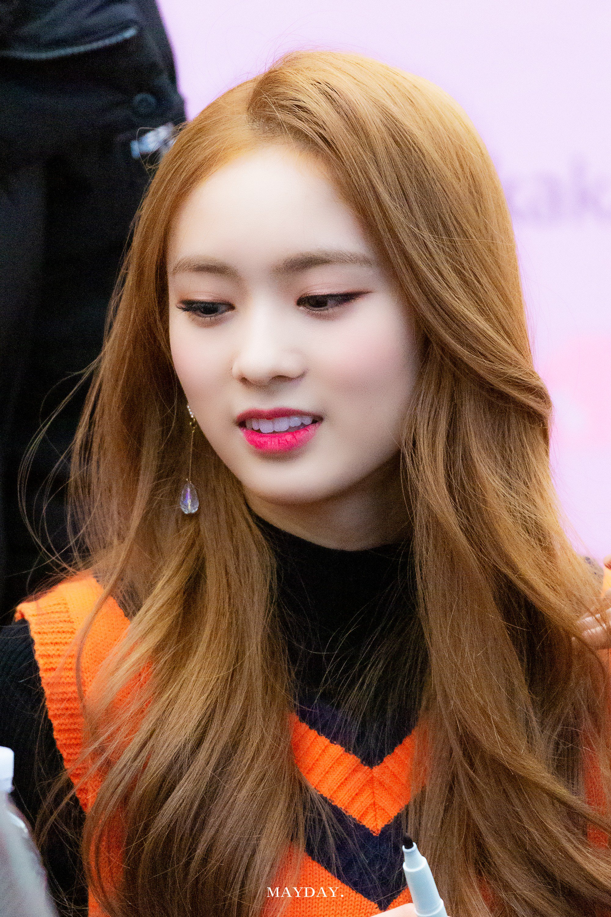 DzJi5-fUwAA4vlT?format=jpg&name=4096x4096