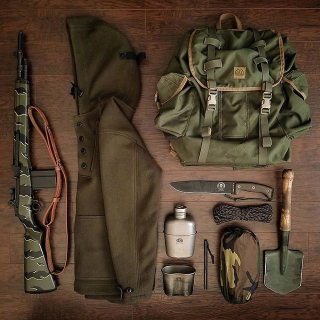 Some outdoor survival gear! .
.
📷: @scablands_bushcraft .
.
#farnsworthfirearms #m1 #m1a #springfieldarmory #weatherwool #hiddenwoodsman #coldsteelknives #eseeknives #titansurvival #survival #survivalgear #bugoutbag #wildernessculture #trekking #bepr… bit.ly/2tqfHG5