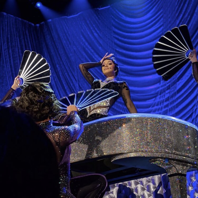 TopsifyTurkey's tweet image. #GRAMMY ödüllü yıldızlar #HitStop’ta! 💫👇
HitStop.lnk.to/Yejx5
#DailyGroove #DuaLipa #CardiB #GRAMMYs