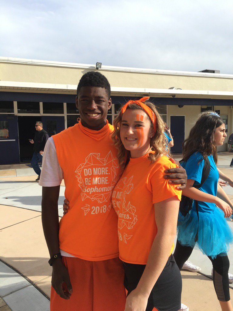 Maurice Washington : Bay HS sweethearts running Maurice ...