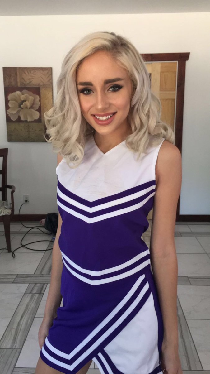 Doggy Cheerleader Porn - Naomi Woods Fanpage on Twitter: \