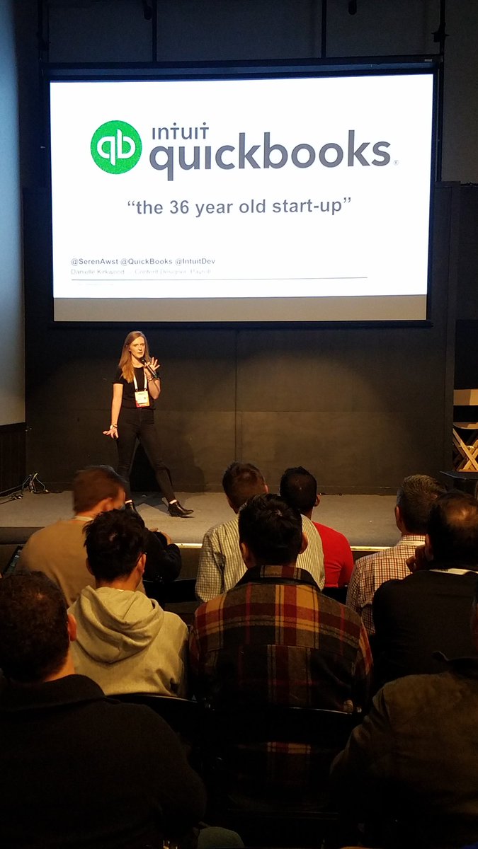ljvhr's tweet image. #StartUp founders learning about #Design4Delight with @SerenAwst from #quickbooks at #startupday #d4d #customerempathy &quot;Fall in love with the problem&quot; #StartupGrind