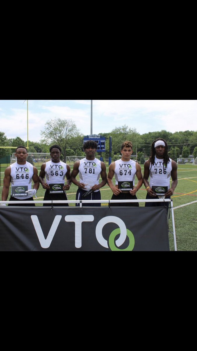 SeanTyrrell11's tweet photo. Elite 100 was great last year 💯 took home MVP and looking forward to it again 🙏🏾 @VTOSPORTS @AntonioBCole @Diavon_C6 @DanSerafin @eliovelez https://t.co/wV5VaxeJQH