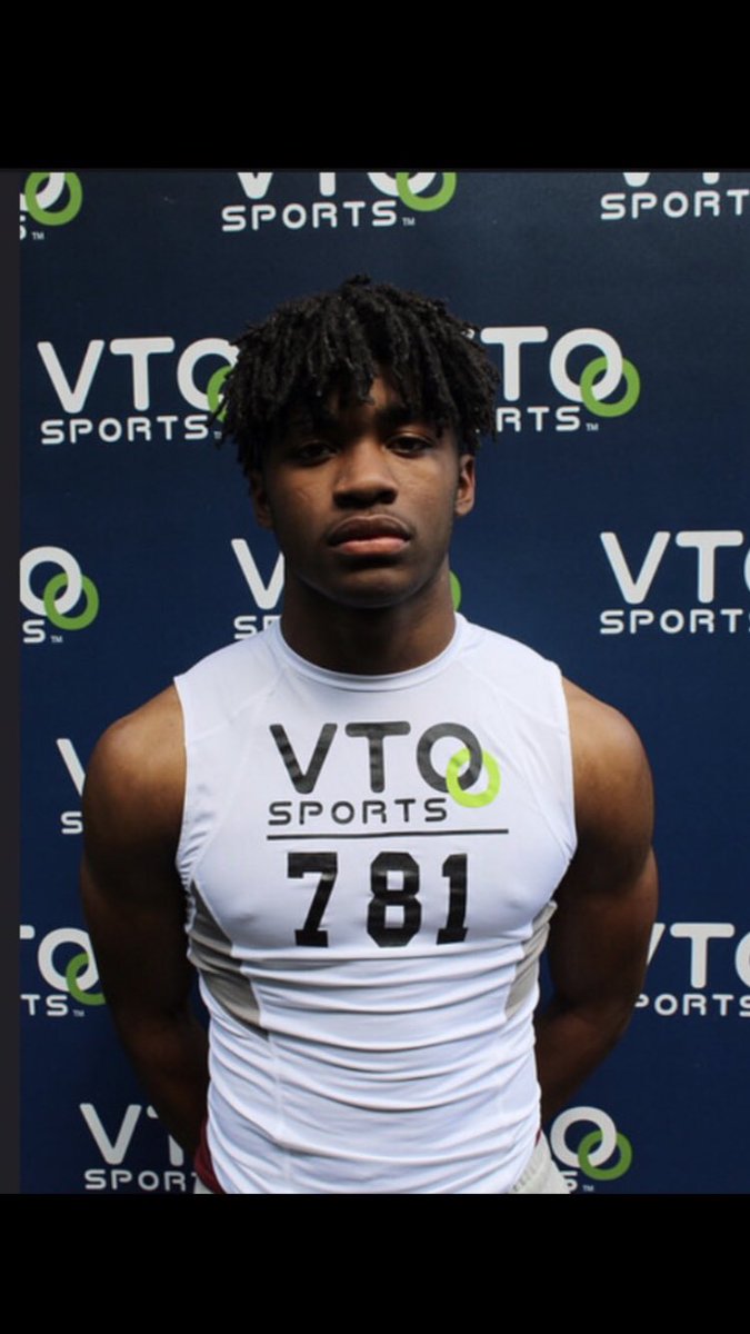 SeanTyrrell11's tweet photo. Elite 100 was great last year 💯 took home MVP and looking forward to it again 🙏🏾 @VTOSPORTS @AntonioBCole @Diavon_C6 @DanSerafin @eliovelez https://t.co/wV5VaxeJQH
