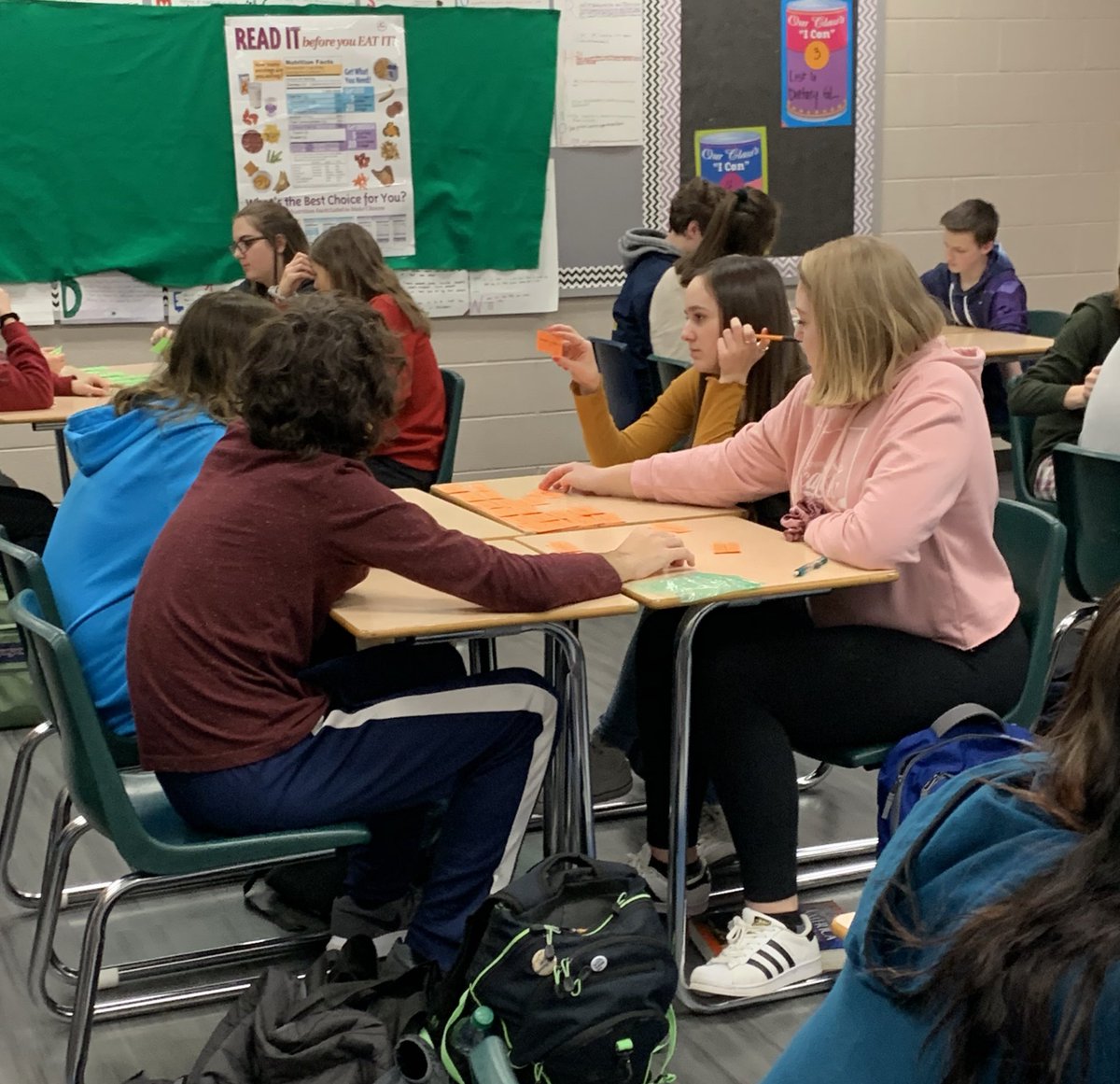 SouperScoop's tweet photo. Sorting out facts about the six nutrients in health class today! #lfleads #lfhealth https://t.co/tRzH6QwHch
