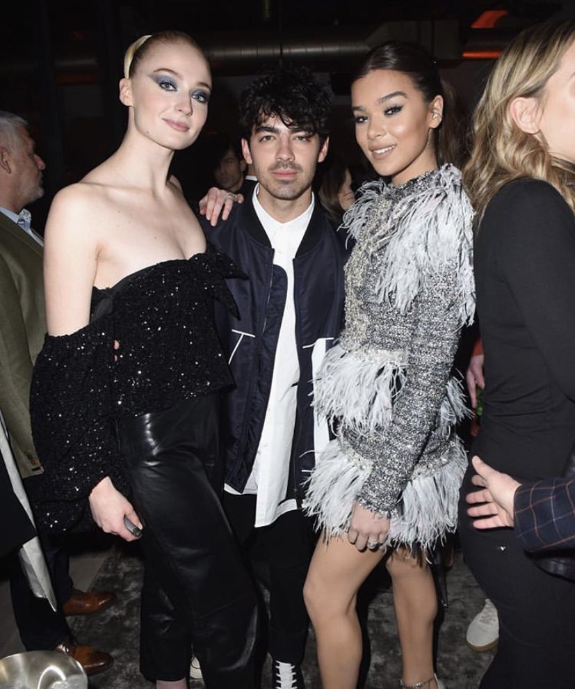 grayclothes's tweet image. 