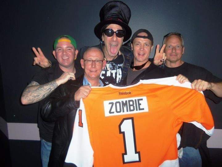 StephenMummo's tweet photo. Rob Zombie / Marilyn Manson concert https://t.co/b5NyQlTNFy