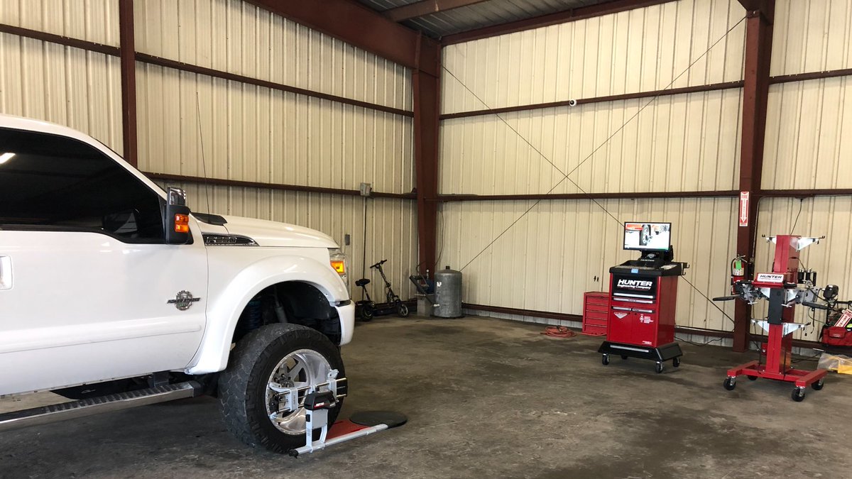 RDTireService's tweet image. Heavy Duty Wheel Alignments at R&amp;amp;D Tires And Service!!!