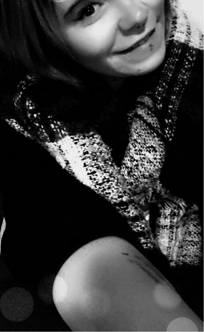 loreen12492351's tweet image. Sei stolz auf dich! Du hast den schlimmsten Tag überstanden :), manchmal braucht ein Mensch nur ein Lächeln damit der Tag schöner wird ✨ #Motivation #bloggerin @wOOtiTv @NoCGamingLP @Andi47435032 @Dijkeij