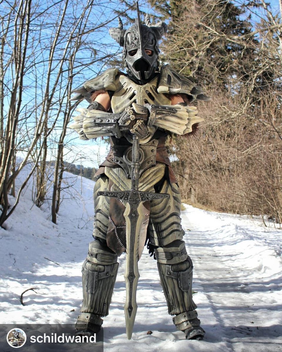 Skyrim Dragon Armor Cosplay