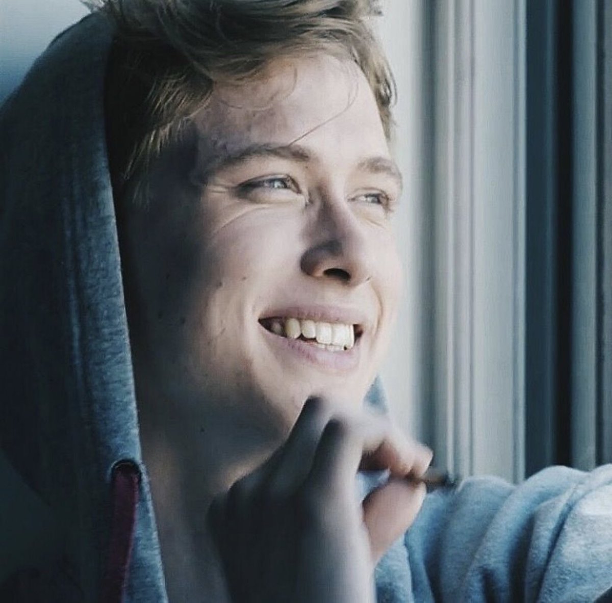 Эван из скам. Сколько лет even cute. Эван скам актер. Сколько лет even cute. Сколько лет even cute.