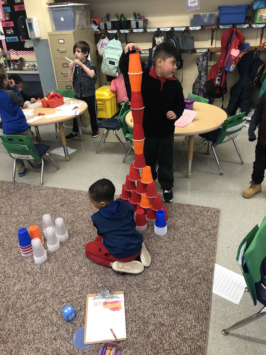 Corrine_Geiger's tweet image. 100th day of school! I am so proud of my students &amp;amp; all the amazing things they have learned this year #100DaysSmarter We did some fun activities today including making a 💯 necklace, 💯 cup tower💯 puzzle &amp;amp; writing 💯 words we have learned this year #SASDNext #SASD_EMC