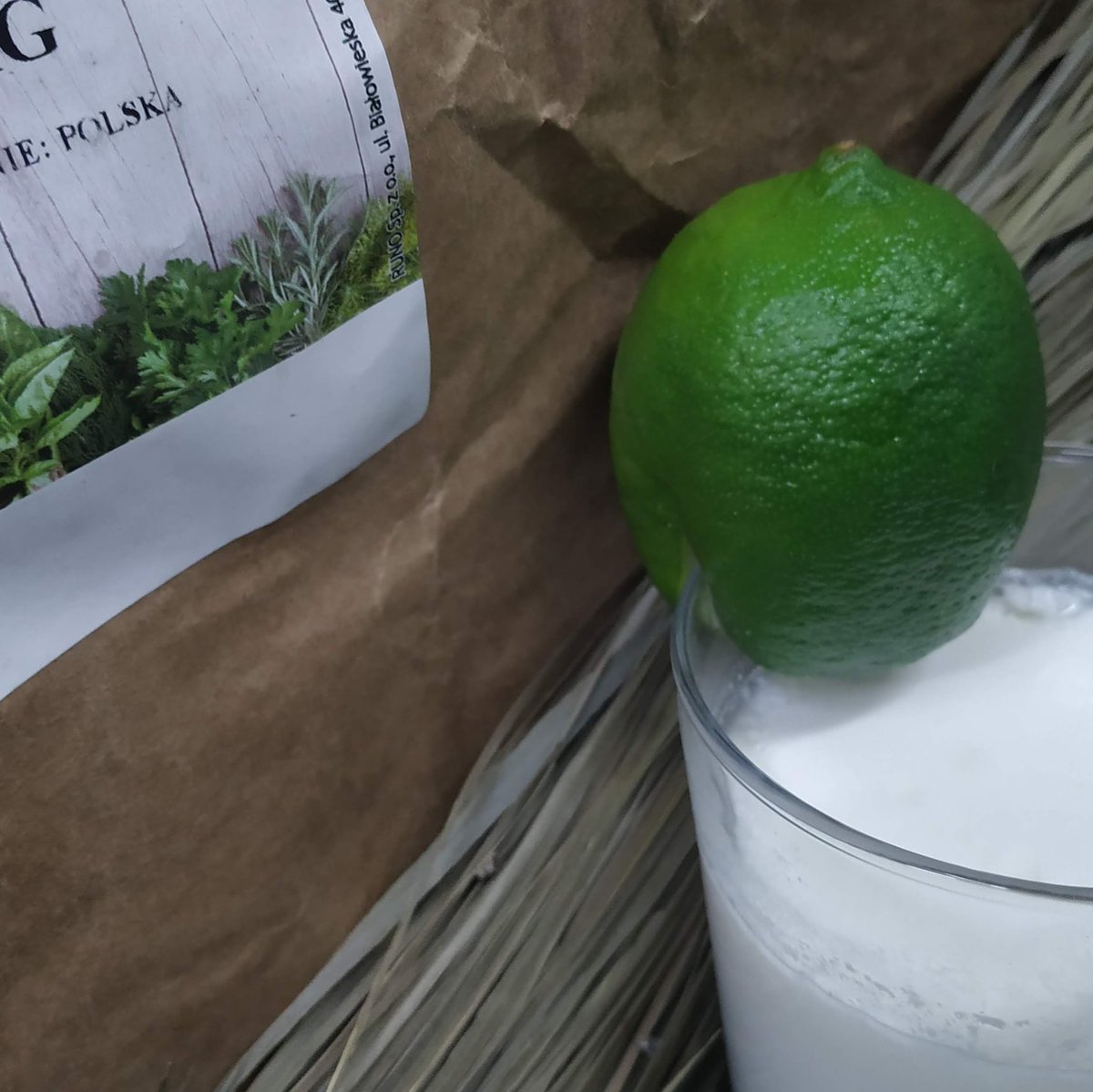 Yogur griego, lima, hierba de bisonte... 
Tres ingredientes para nuestro sorbete insignia

#cocinaconraza
#soloenviridiana
Con <a href="/chefhgs/">Hernán</a> 

#Madrid #gastronomia #SanValentín #Gastro #restaurantes #restaurant #restaurantesmadrid #restaurante #FOOD #foodie #cocina