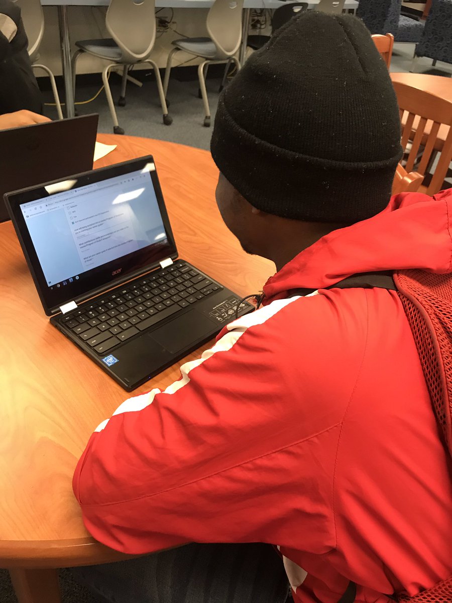 Davis9_AISD's tweet photo. Filling out Welding & Auto Technology applications today! #programsofstudy #goals #focused #Davis9Falcons https://t.co/rgWKDTOO5L