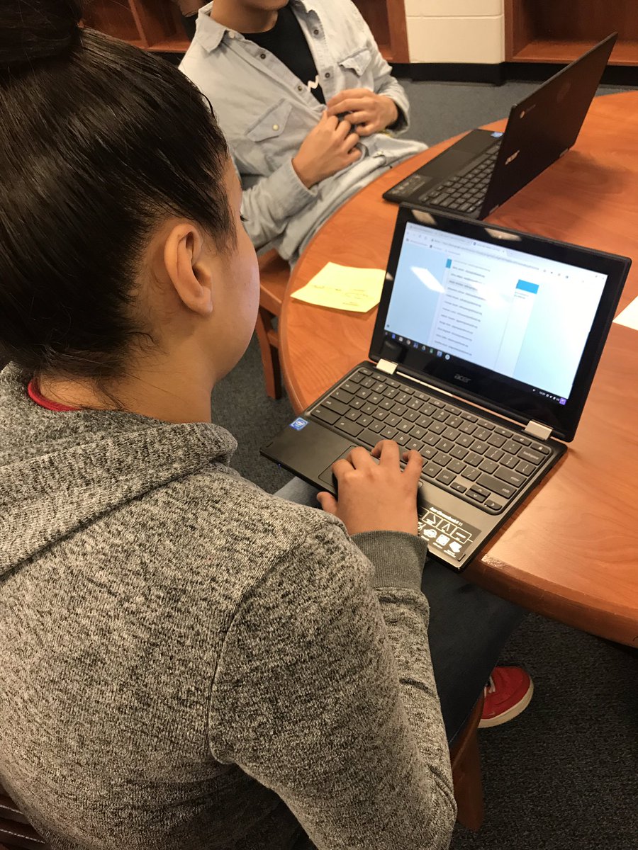 Davis9_AISD's tweet photo. Filling out Welding & Auto Technology applications today! #programsofstudy #goals #focused #Davis9Falcons https://t.co/rgWKDTOO5L