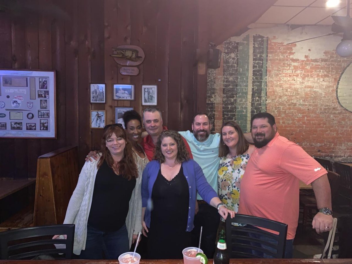 AlexisIsWinning's tweet photo. Fun night out with delicious #Argentinian #steak, and
Wonderful people! Keeping my #nyeresolution alive! #SundayFunday
#mastrys #renzos #downtownstpete https://t.co/LqZJTKCDMV