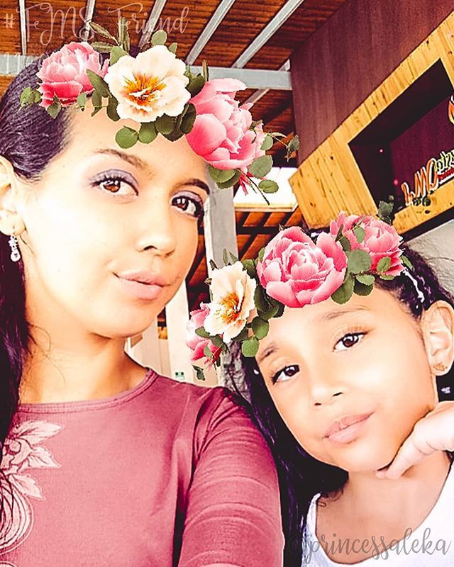 Princess_Aleka's tweet image. [42/365] Día 11. Amigo: Es importante tener una amiga a la que le gusten tanto los filtros como a mí. • (Day 11. Friend: It&apos;s important to have a friend who likes filters as much as I do.) • • •
#FMSPAD #FMSPhotoADay @fmsphotoaday #FMSPhotoADayFeb #F… bit.ly/2N24cgE