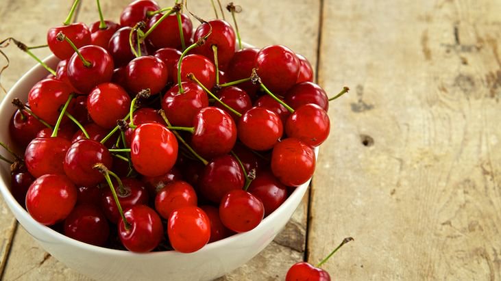Add a great #tart flavor to your carb and protein heavy dishes with #TartMontmorencyCherries. Not only are they visually appealing but they can add delicious #flavor to your dishes. Learn more about how to incorporate #TartCherries from <a href="/RB_magazine/">Restaurant Business</a>: buff.ly/2Gl1vqc