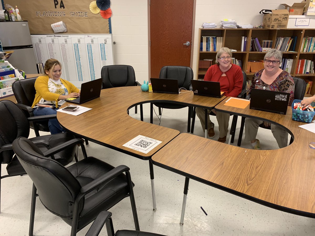 FnePrincipal's tweet photo. Teachers staying late to get techy with @Floresville_DLS and Chrome Extensions https://t.co/IHKpX96psn