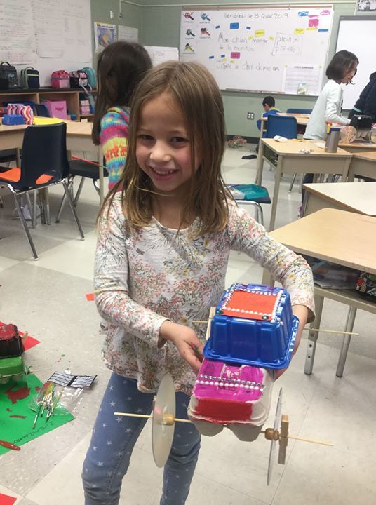 Nos leadeurs de 2e conçoivent une voiture, tout en ayant à respecter tous les critères de fabrication exigés. Un projet bien réussi dont ils peuvent être très fiers! :)))via Facebook bit.ly/2Glf20P