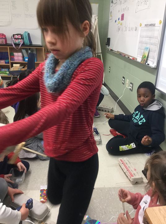 Nos leadeurs de 2e conçoivent une voiture, tout en ayant à respecter tous les critères de fabrication exigés. Un projet bien réussi dont ils peuvent être très fiers! :)))via Facebook bit.ly/2IamEFg