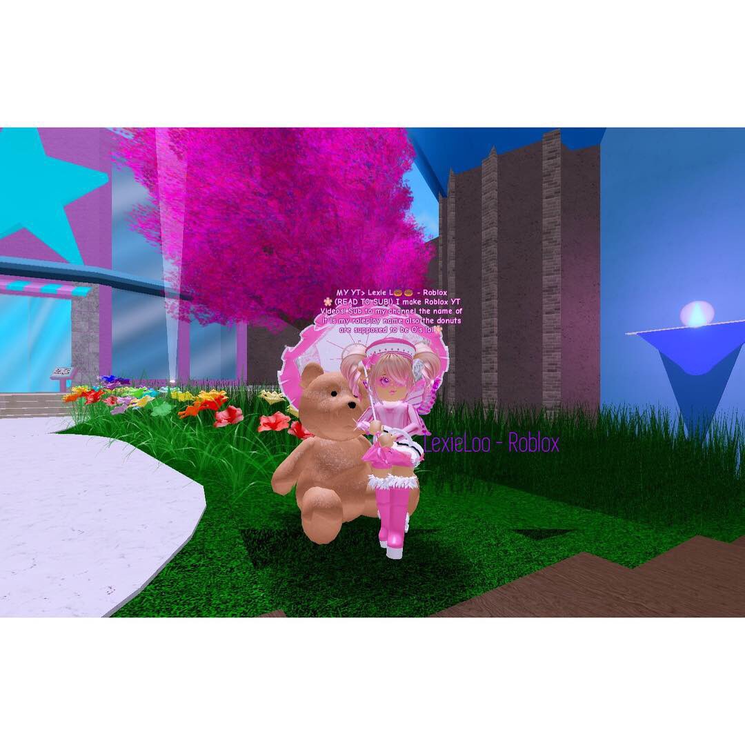 𝓛𝓮𝔁𝓲𝓮 𝓑𝓸𝓸 On Twitter Got All Of The Valentines Accessories A Couple Days Ago They Re So Cute Royalween Robloxian Roblox Royalehigh Royalloween Youtube Robloxedits Rblx Friends Robloxedit Bloxburg - lexie roblox