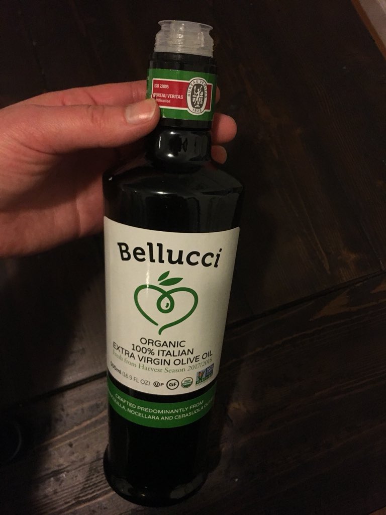 colleenannm's tweet photo. Hi @BellucciPremium - just wondering how can I detach the spout on an empty bottle? Thanks! https://t.co/iozPsiZghy