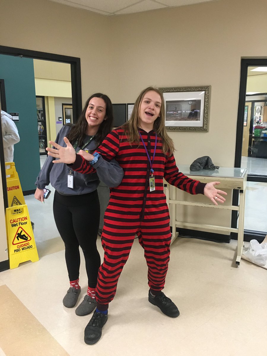 LHS_StudGovt's tweet photo. It was great to see so many students in their pajamas today! Let’s keep spirit week rolling with Twin Tuesday tomorrow! https://t.co/m8vcD6Jg8Q